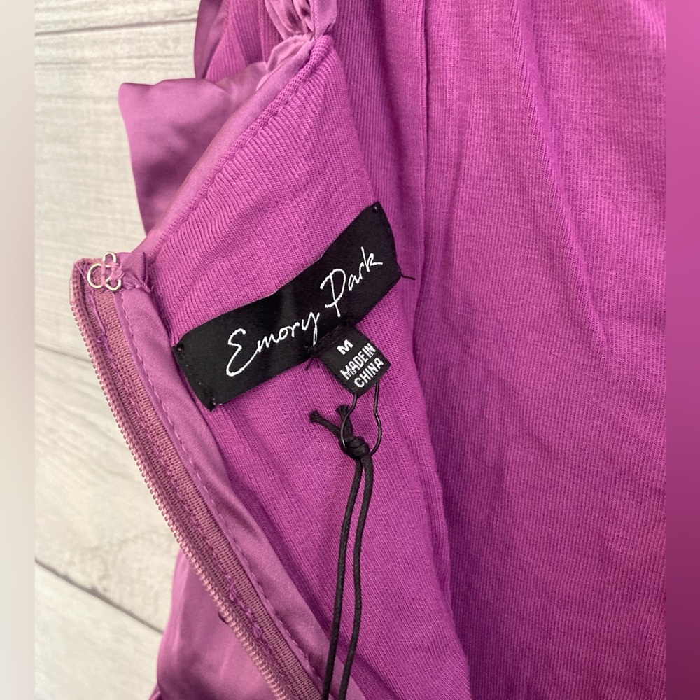Emory Park | NWT Women’s Sleeveless Ruched Bodysuit - Picture 8 of 9